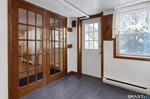 27 Glendale Cir, Stamford, CT 06906 - Photo 19