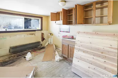 385 Putnam Pike, Killingly, CT 06241 - Photo 11