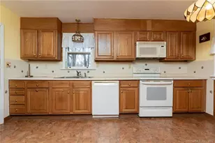 25 Pickett District Rd, New Milford, CT 06776 - Photo 13