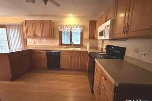 609 Water St, Canterbury, CT 06331 - Photo 7