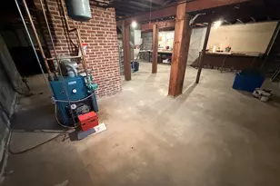 181 Sunset Dr, Ansonia, CT 06401 - Photo 21