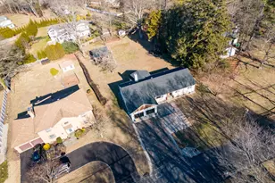 2 Columbine Ln, Norwalk, CT 06851 - Photo 1