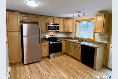 8 South Road, Ellington, CT 06029 - Photo 7