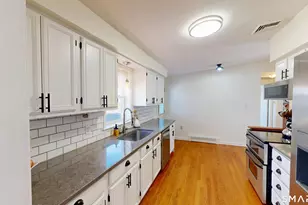 9 Adanti Ave, Ansonia, CT 06401 - Photo 13