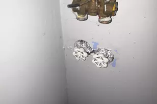 50 Greenhouse Rd, Bridgeport, CT 06606 - Photo 27