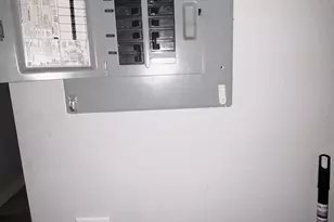 50 Greenhouse Rd, Bridgeport, CT 06606 - Photo 29