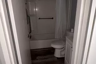 50 Greenhouse Rd, Bridgeport, CT 06606 - Photo 15