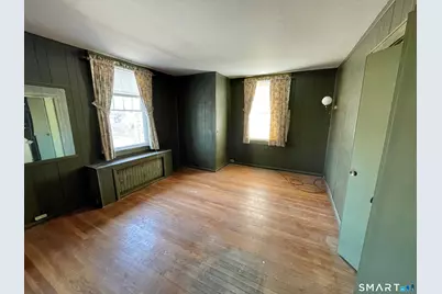 366 Brooklawn Avenue, Bridgeport, CT 06604 - Photo 13