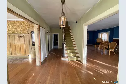 366 Brooklawn Avenue, Bridgeport, CT 06604 - Photo 3