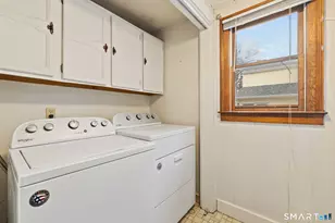 36 Meadowbrook Rd, West Hartford, CT 06107 - Photo 27