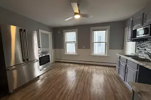 408 East St, New Britain, CT 06051 - Photo 3