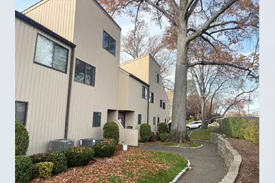 100 Hope Street #APT 10, Stamford, CT 06906 - Photo 1