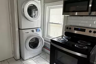 16 Vine St, New Haven, CT 06519 - Photo 1