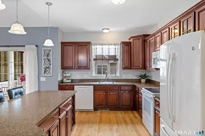 24 Phillips Farm Road #24, East Hartford, CT 06118 - Photo 17