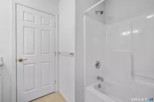 24 Phillips Farm Rd, East Hartford, CT 06118 - Photo 31