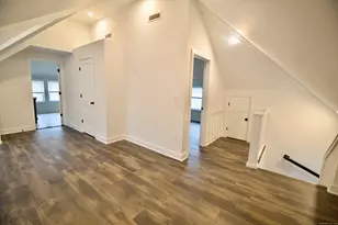 21 Nichols St, Ansonia, CT 06401 - Photo 9