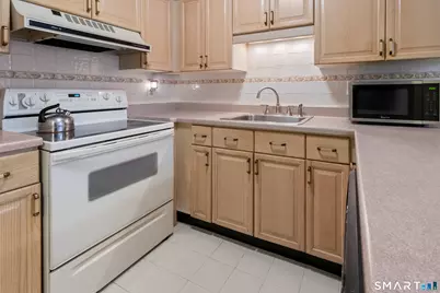 3 Fairways Circle #3, Woodstock Valley, CT 06281 - Photo 9