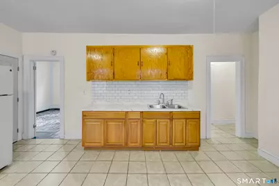 72 Sterling Street, Hartford, CT 06112 - Photo 11