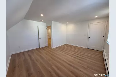 45 Mahl Avenue, Hartford, CT 06120 - Photo 7