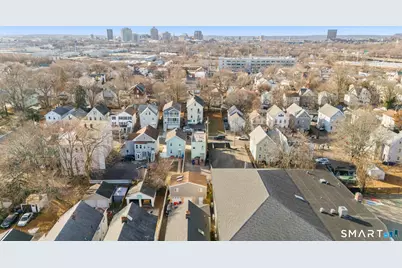 387 Blatchley Avenue, New Haven, CT 06513 - Photo 15