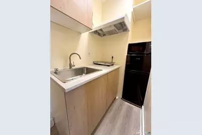 324 Curtis Street, Meriden, CT 06450 - Photo 5