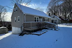 11 Blumenthal Dr, Montville, CT 06382 - Photo 5