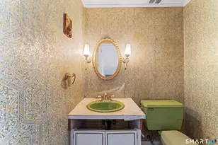 32 Brentwood Dr, Bloomfield, CT 06002 - Photo 21