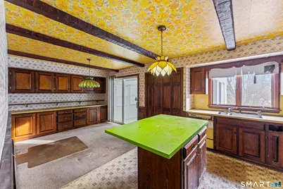 32 Brentwood Drive, Bloomfield, CT 06002 - Photo 7