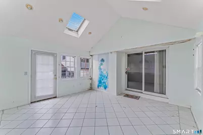 32 Brentwood Drive, Bloomfield, CT 06002 - Photo 9