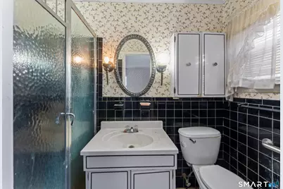 32 Brentwood Drive, Bloomfield, CT 06002 - Photo 13