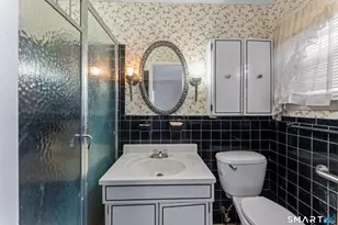 32 Brentwood Dr, Bloomfield, CT 06002 - Photo 13