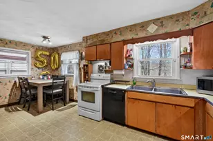 9 Milton Dr, Meriden, CT 06450 - Photo 5