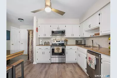 71 Aiken Street #APT C8, Norwalk, CT 06851 - Photo 3