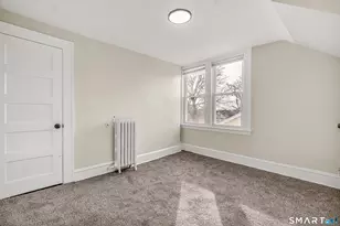 125 E Eaton St, Bridgeport, CT 06604 - Photo 17