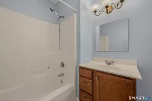 527 West Thames St, Norwich, CT 06360 - Photo 23