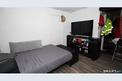 221 Grove Street, Meriden, CT 06451 - Photo 9