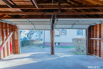 496 Burnsford Avenue, Bridgeport, CT 06606 - Photo 33