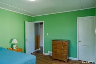 496 Burnsford Ave, Bridgeport, CT 06606 - Photo 19