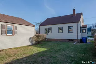 496 Burnsford Ave, Bridgeport, CT 06606 - Photo 5