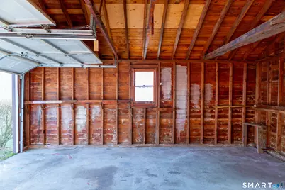 496 Burnsford Avenue, Bridgeport, CT 06606 - Photo 31