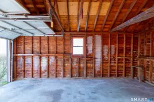 496 Burnsford Ave, Bridgeport, CT 06606 - Photo 31