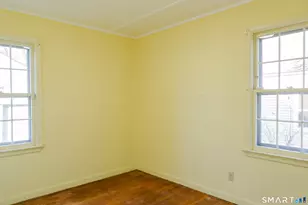 496 Burnsford Ave, Bridgeport, CT 06606 - Photo 21