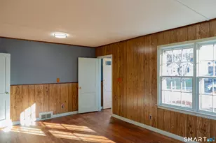 496 Burnsford Ave, Bridgeport, CT 06606 - Photo 9