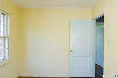 496 Burnsford Avenue, Bridgeport, CT 06606 - Photo 23