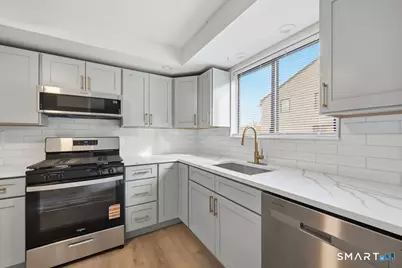 73 Dorchester Court #73, Beacon Falls, CT 06403 - Photo 3