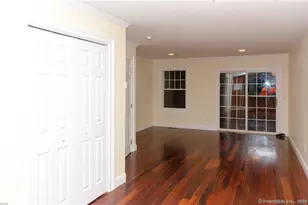 527 West Thames St, Norwich, CT 06360 - Photo 7