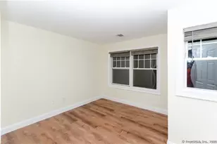 527 West Thames St, Norwich, CT 06360 - Photo 15