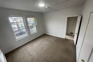 86 Spring St, New Haven, CT 06516 - Photo 3