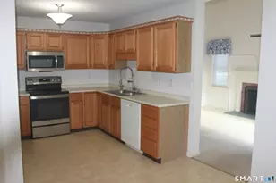 15 Downing Wy, Suffield, CT 06078 - Photo 5