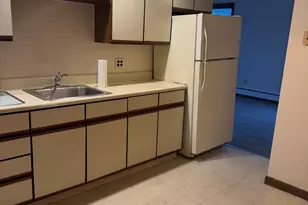 33 Spaulding St, Norwich, CT 06360 - Photo 5